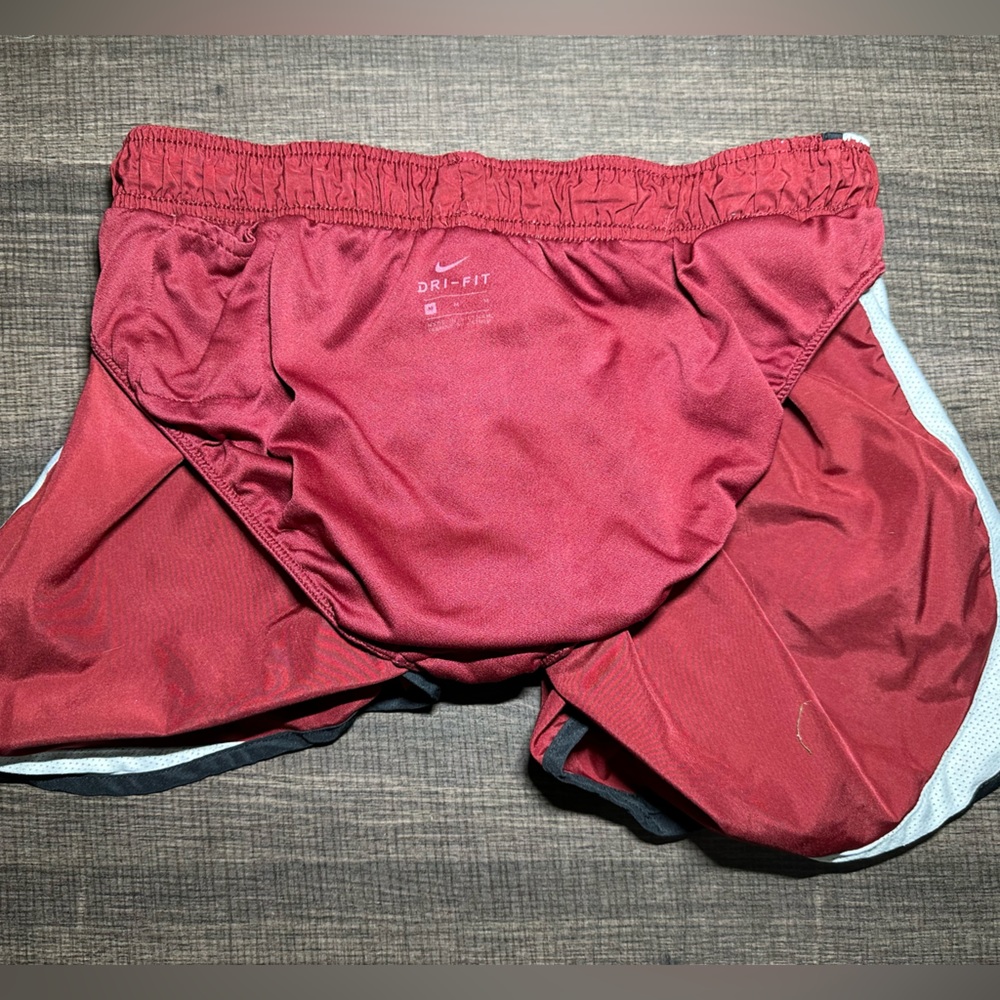 Nike Women's Dry Fit Tempo Shorts - Picture 4 of 4
